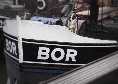 Bor – Beurtvaarder